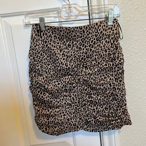 Zara Cheetah ruched skirt S